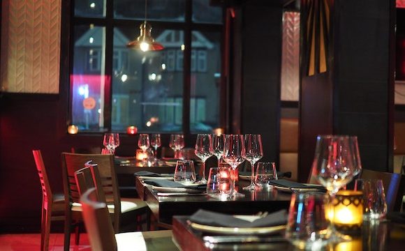 stoły do hotelu